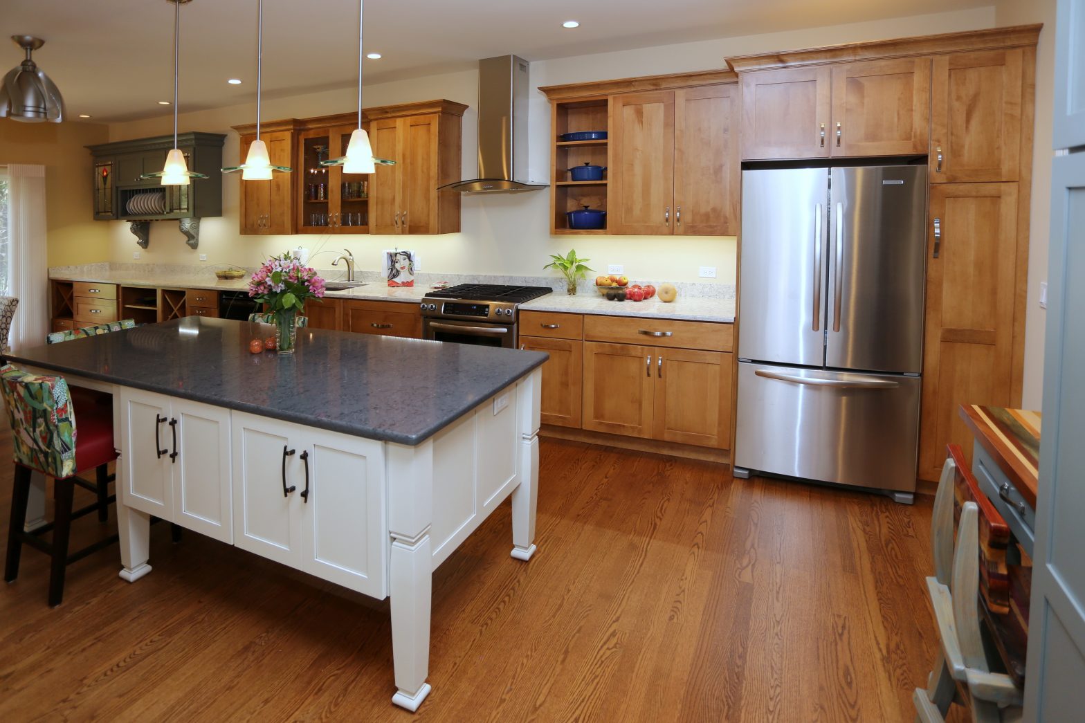 How long does a kitchen remodel take?