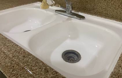 How much does it cost to Reglaze a sink?